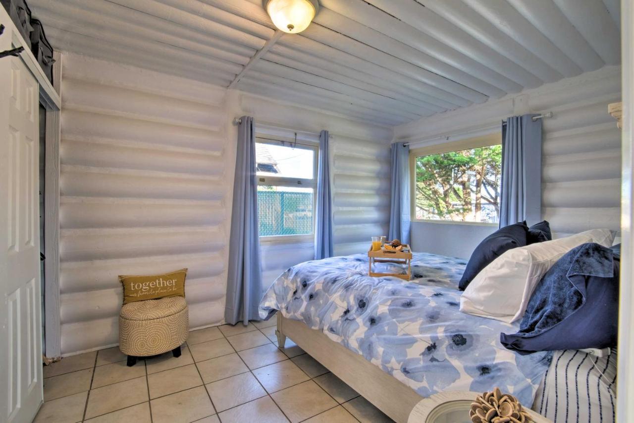 Unique Dog-Friendly Log Cabin Short Walk To Ocean Crescent City Bagian luar foto